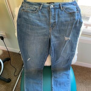 Banana Republic soft and stretchy skinny raw hem distressed jeans